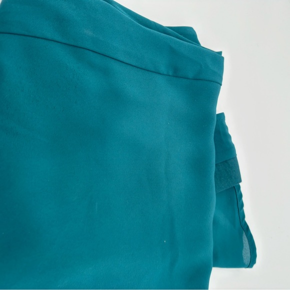 Teal colored long sleeveless H&M shirt - Picture 3 of 6
